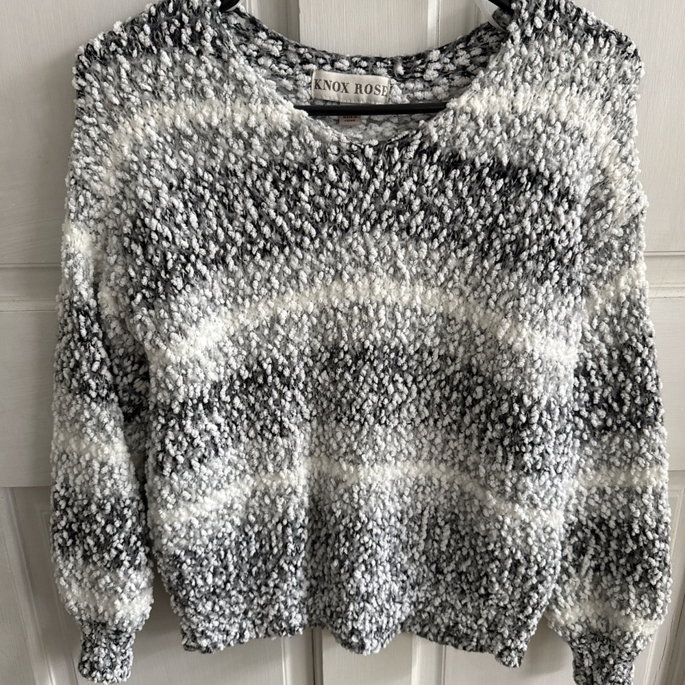 Knox Rose Women's Textured Black and White Sweater